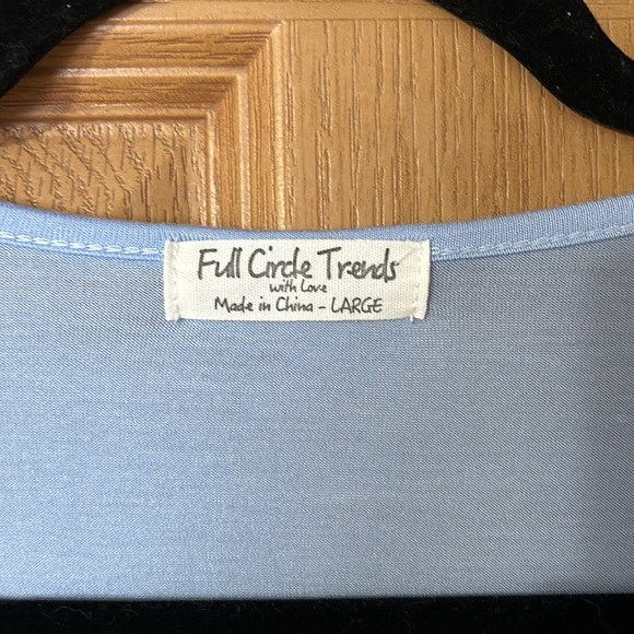 Peekaboo t-shirt - Picture 4 of 5